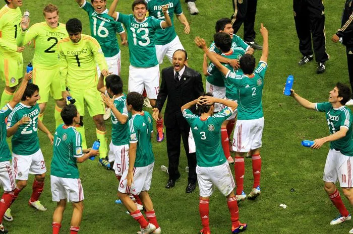 MEXSPORT Potro Gutiérrez celebra el título en Mundial de 2011