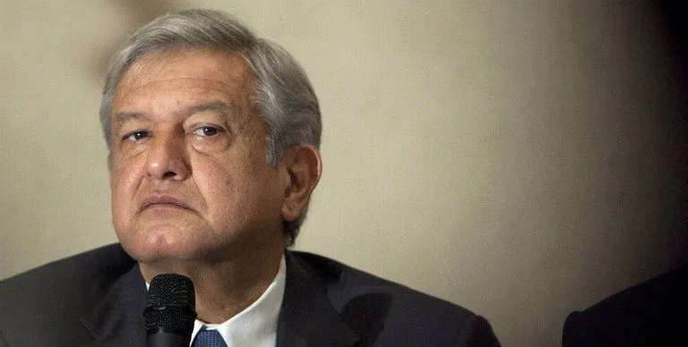AP AMLO durante una conferencia de prensa