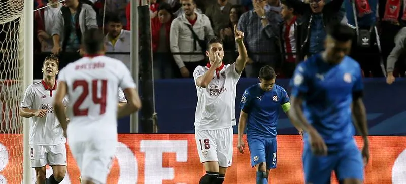 EFE Escudero celebra anotación contra el Dinamo