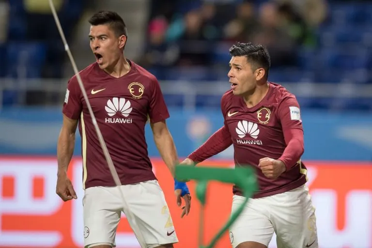 MEXSPORT Silvio Romero festeja uno de sus goles contra el Jeonbuk