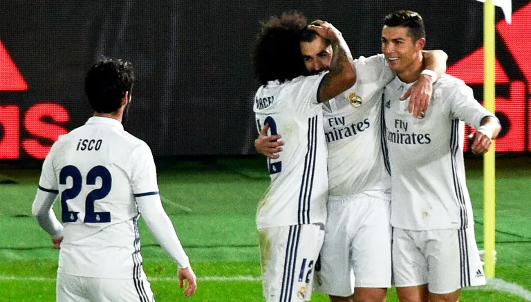 EFE Cristiano es felicitado luego de marcar un gol