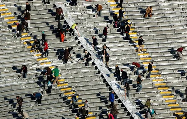 GREEN BAY PACKERS Decenas de aficionados en las tribunas del estadio de Packers