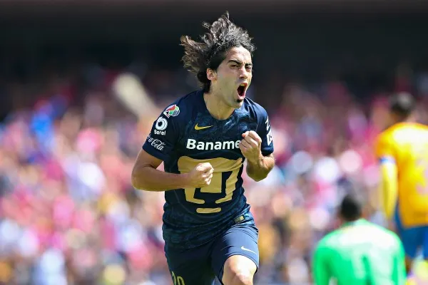 Matías Brito celebra una anotación en CU