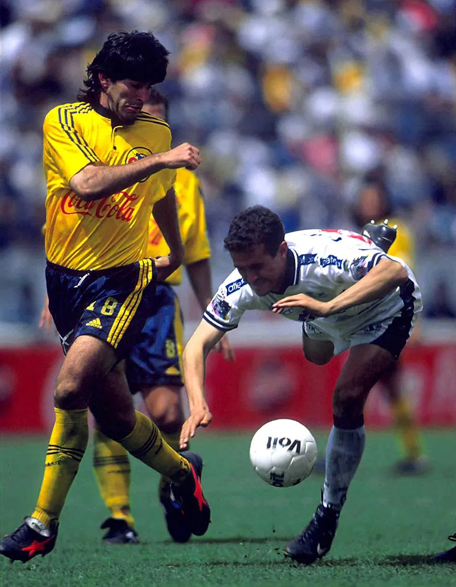 Báez nunca pudo consolidarse en el conjunto de Coapa