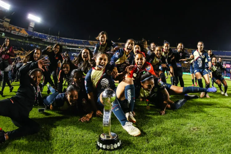 América Femenil festeja título de Liga