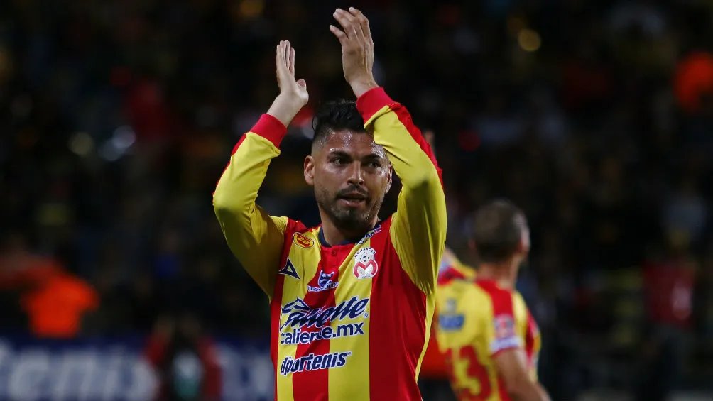 IMAGO7 Carlos Adrían Moreales se despide de la afición de las Águilas