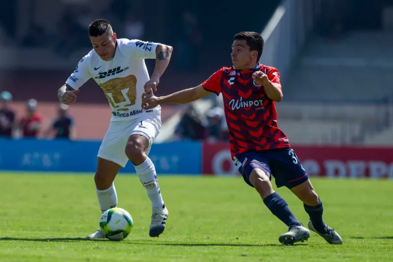 MIGUEL PONTÓN Acción del juego entre Pumas y Veracruz de la J1 del C2019