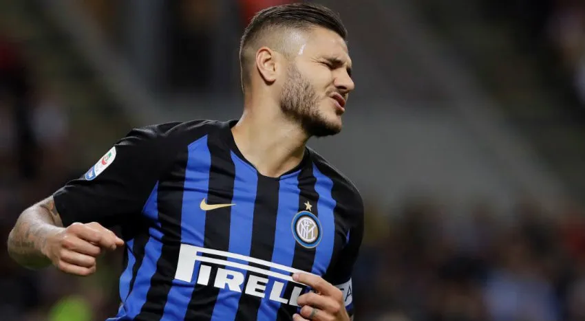 Icardi se lamenta tras dallar una opción clara de gol