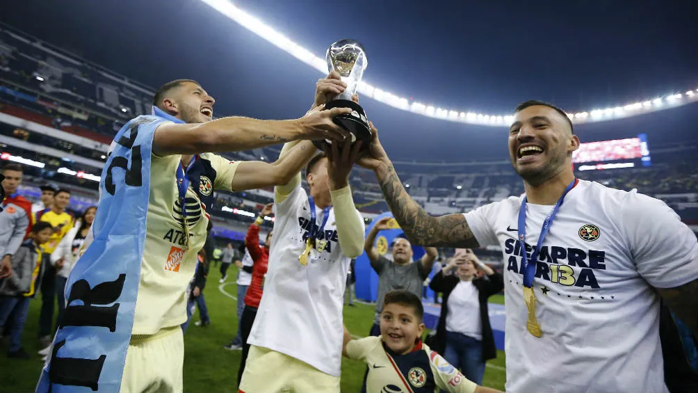IMAGO7 Guido Rodriguez y Victor Aguilera celebran título del América