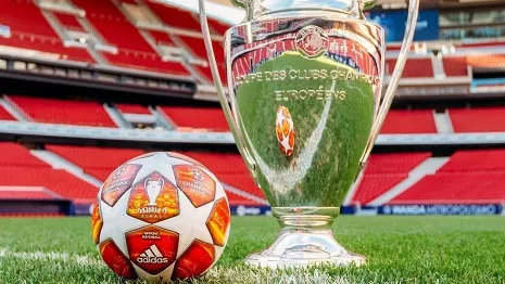 ADIDAS El 'Madrid Finale 19' junto a la Orejona