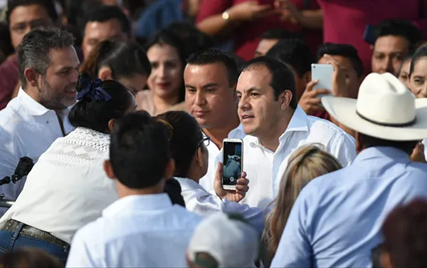 TWITTER @cuauhtemocb10 Cuauhtémoc Blanco atiende a medios