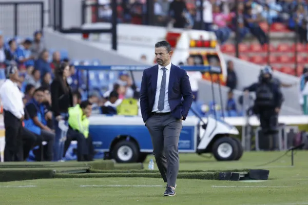 IMAGO7 Rafa Puente durante el encuentro ante León