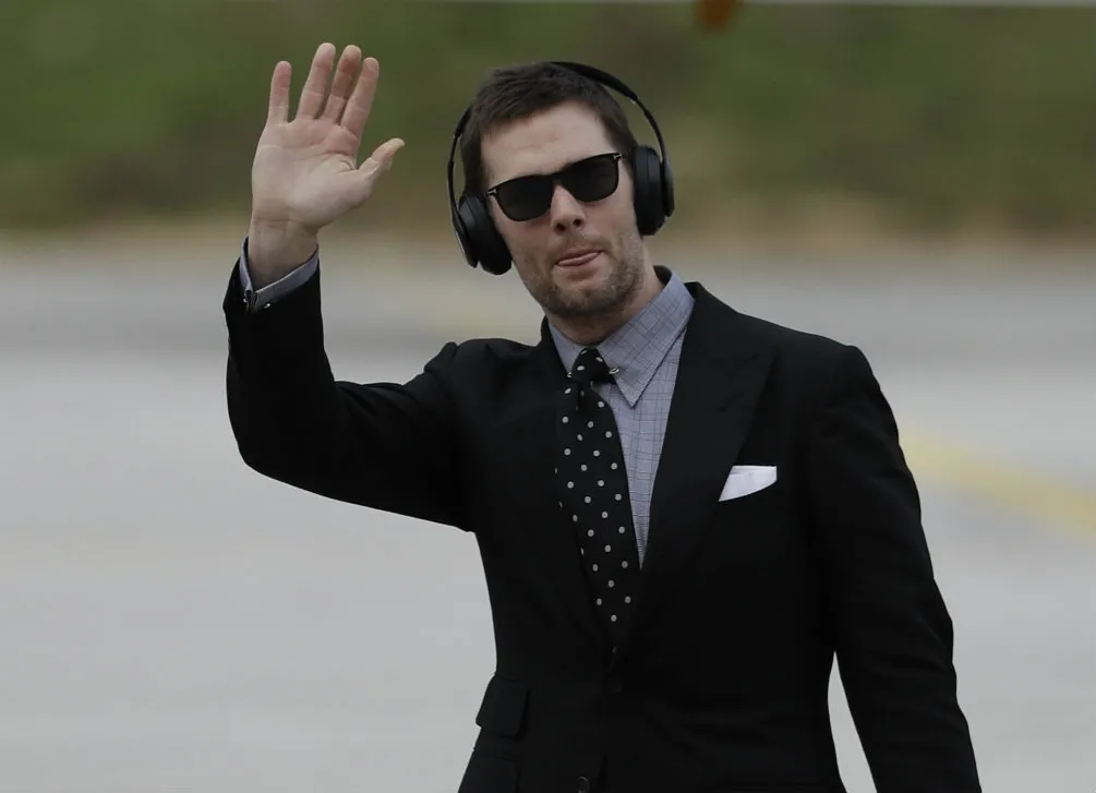 Tom Brady diciendo adiós