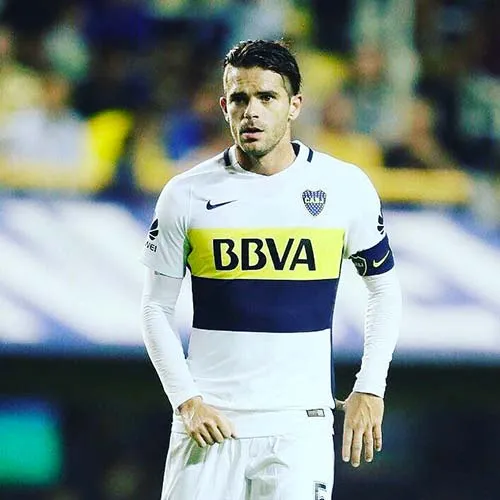 TWITTER @FERNANDOGAGOME El jugador en un duelo de los Xeneizes