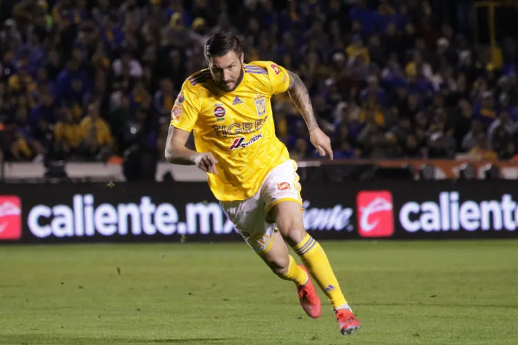 IMAGO7 Gignac, durante un duelo con Tigres