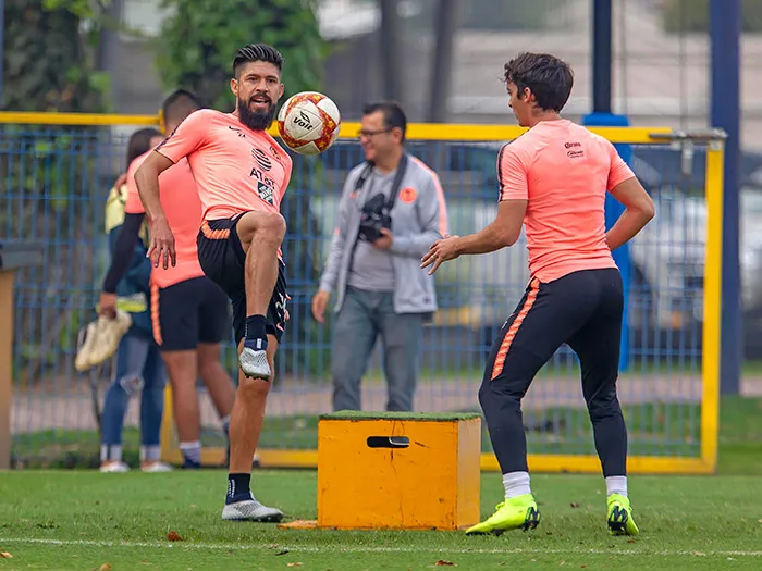 RICARDO FLORES Oribe entrena en las instalaciones de Coapa