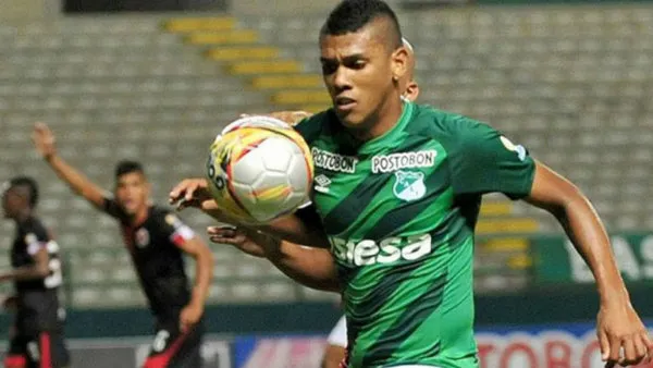 FUTBOLETE Angulo, durante un partido con Deportivo Cali