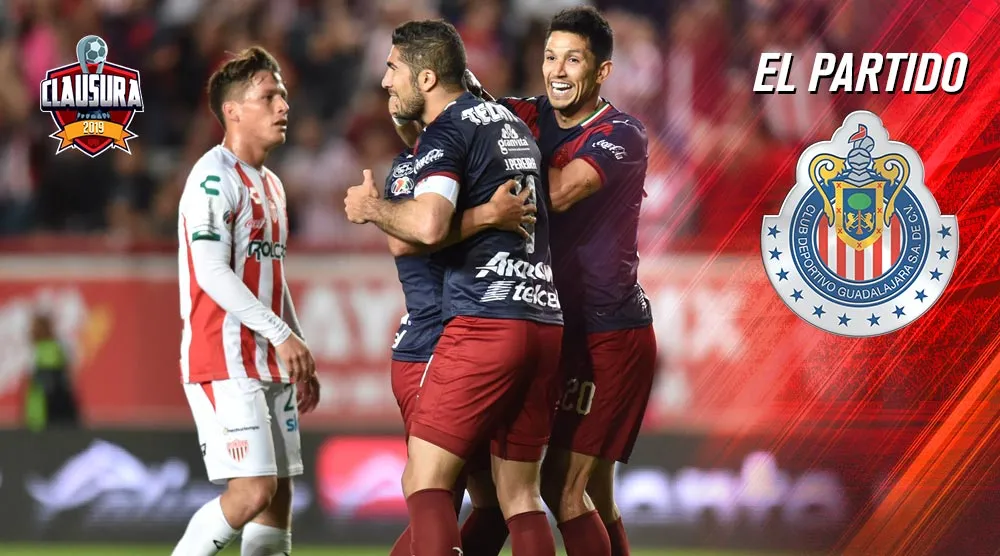 Chivas celebra gol ante Necaxa