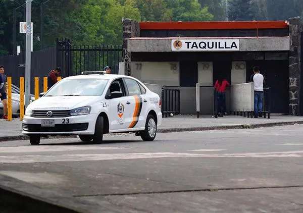 La vigilancia en los alrededores de la taquilla del Olímpico