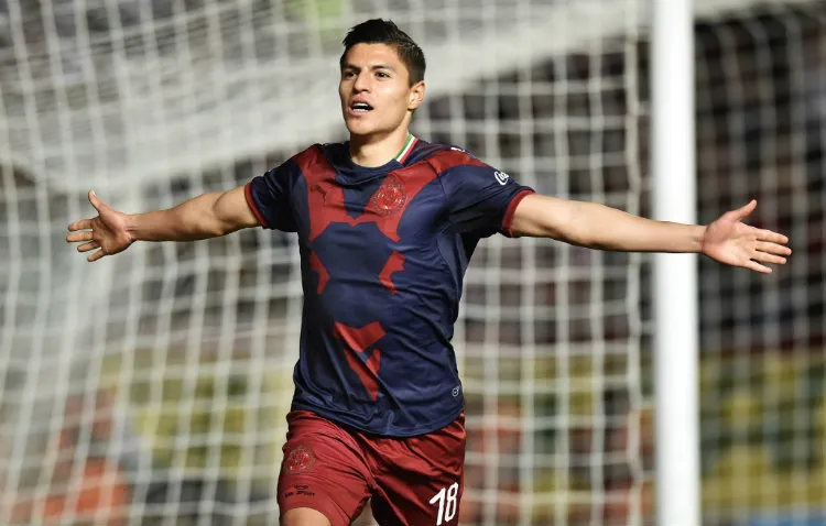 IMAGO7 Ronaldo Cisneros festeja gol con Chivas