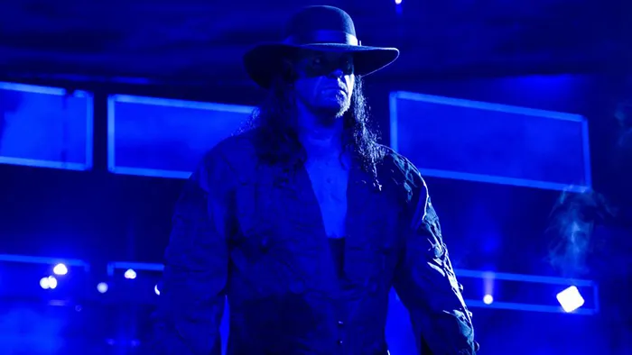 El Hombre Muerto en Monday Night RAW