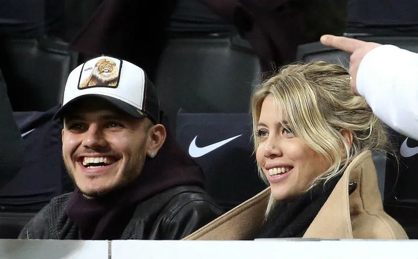 Icardi y Wanda Nara observan encuentro del Inter
