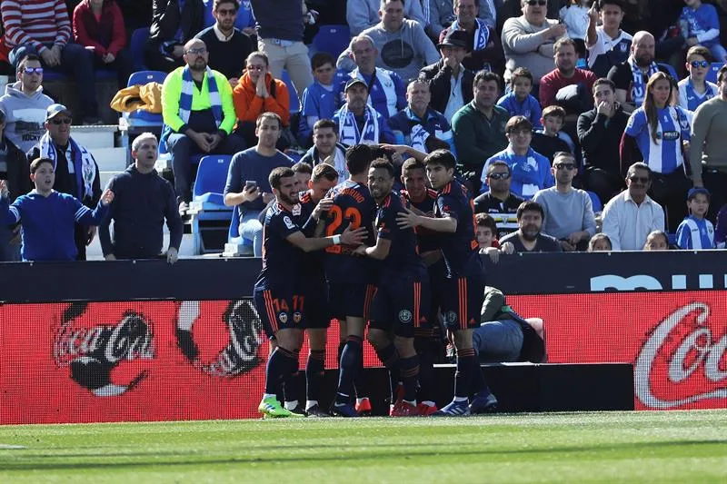EFE Jugadores del Valencia festeja su gol frente al Leganés