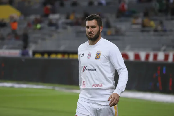 Gignac durante un encuentro ante Atlas