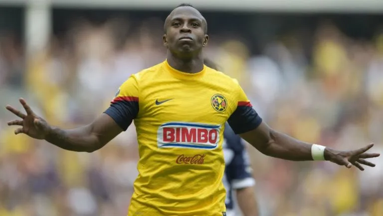 Christian Benitez celebra gol