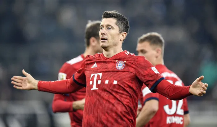 Lewandowski celebrando un gol con el Munich