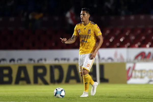 Salcedo en un partido de Tigres