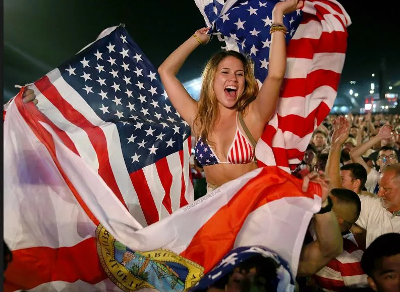 Estadounidenses durante una celebración