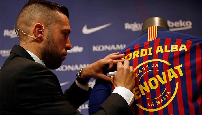 Jordi Alba durante su renovación de contrato