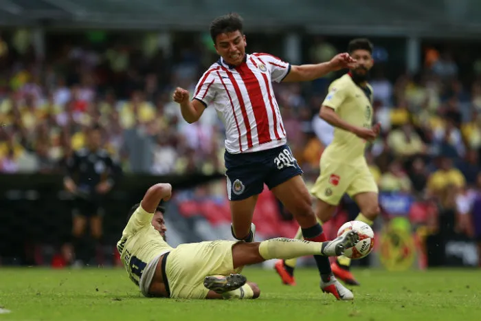 Beltrán durante un Clásico Nacional