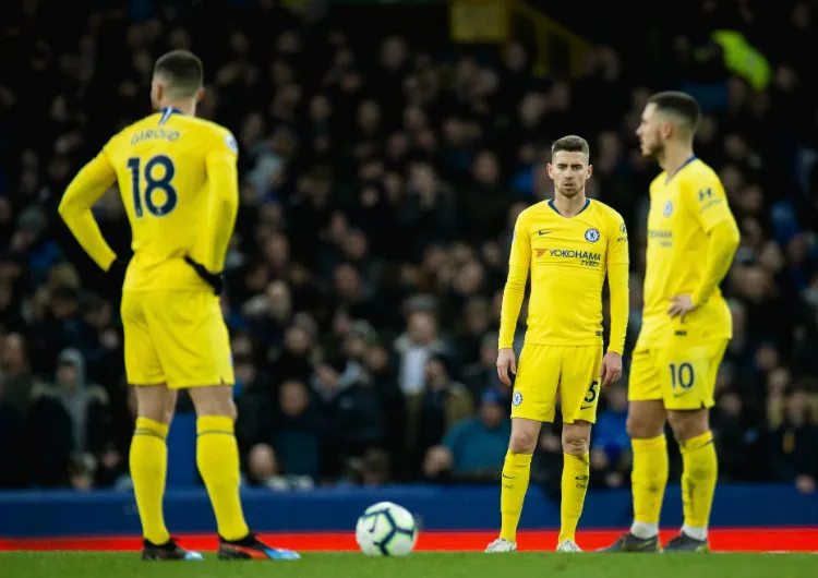 EFE Jorginho, apunto de cobrar un tiro libre para Chelsea