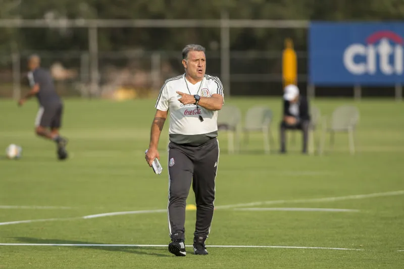 MEXSPORT Tata Martino entrenando con la Selección durante el microciclo