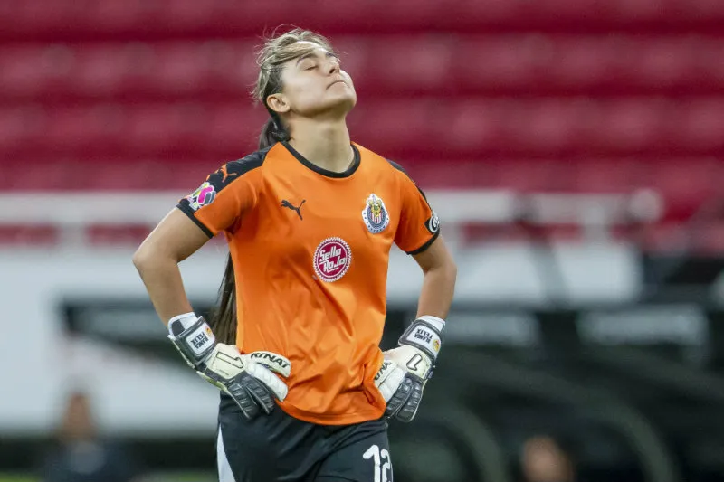 Blanca Félix se lamenta tras recibir el gol