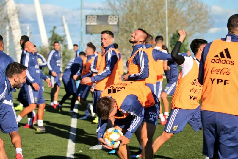 TWITTER @ARGENTINA Seleccionados de la Albiceleste en un entrenamiento