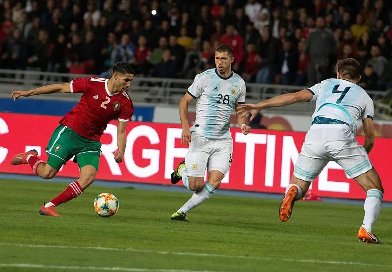 Guido Rodríguez, en el juego vs Marruecos