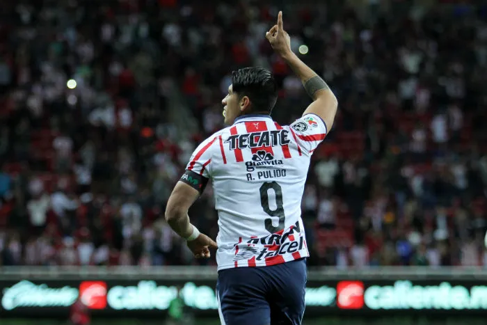 IMAGO7 Pulido, en festejo con Chivas