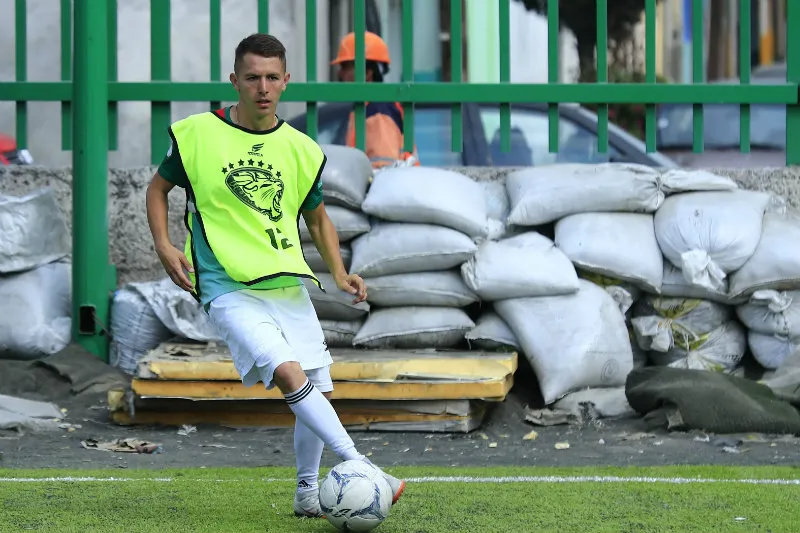 Jorge Peniche durante un partido