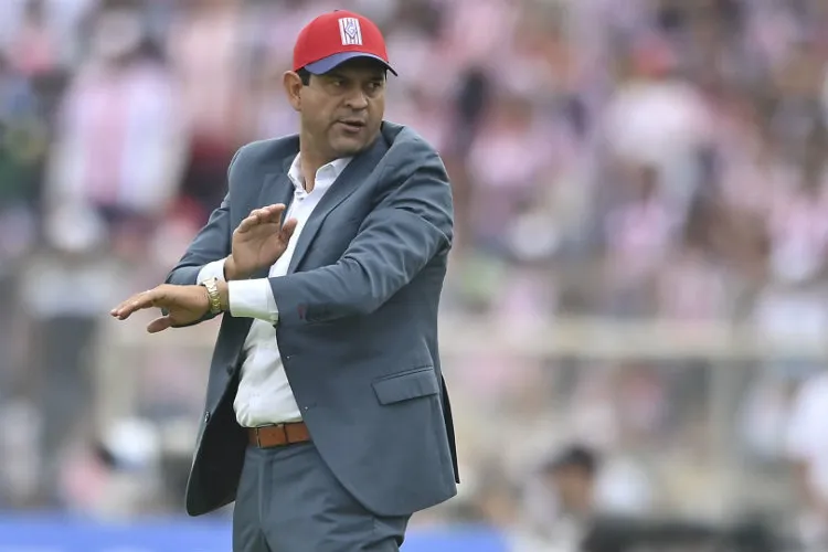 IMAGO7 Cardozo lamenta derrota de Chivas