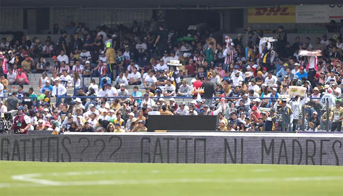 Publicidad en Pumas en el Estadio Olímpico