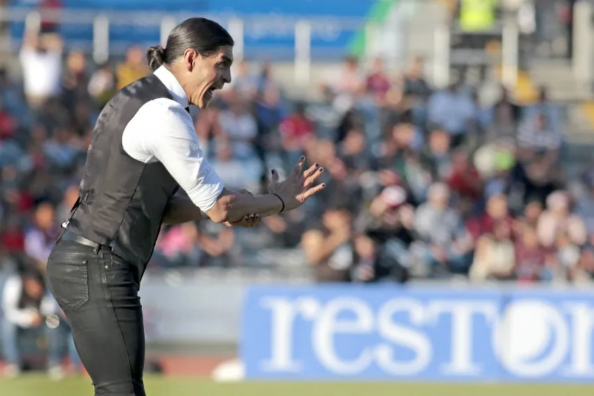 Palencia da instrucciones a sus jugadores