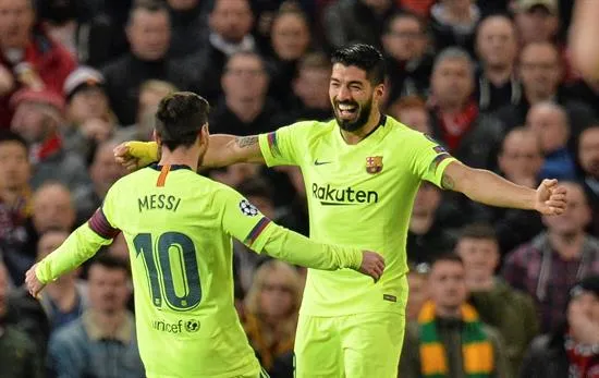 EFE Messi y Luis Suárez celebran gol del Barcelona