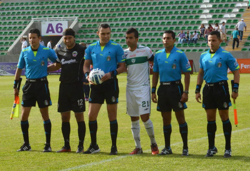Marco Antonio Ortiz conforma cuerpo arbitral de partido de Copa MX
