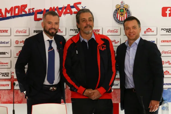 Presentación de Tomás Boy como nuevo DT de Chivas