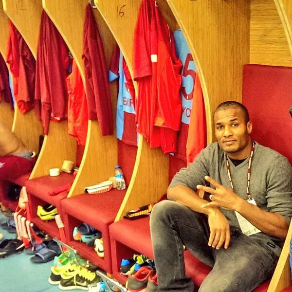 Malouda en el vestuario de Trabzonsport