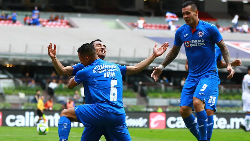 Rafael Baca festeja anotación contra Pachuca