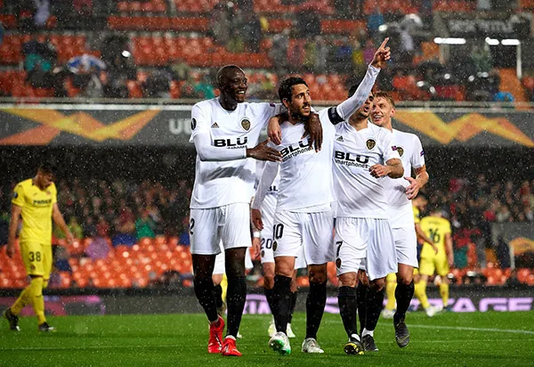 TWITTER @EuropaLeague Parejo y compañía, tras un tanto en Mestalla